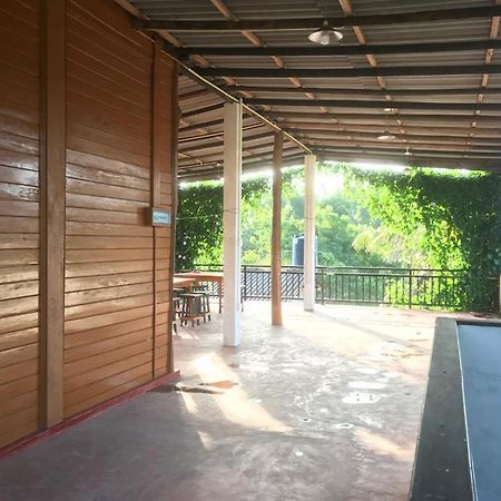 Hotel Surf Corner Matara Esterno foto