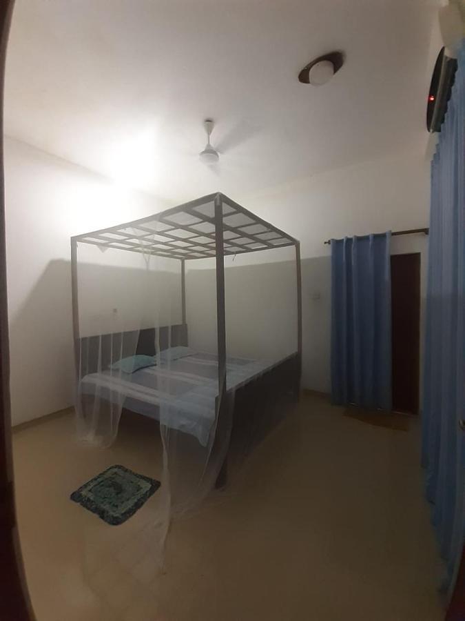 Hotel Surf Corner Matara Esterno foto