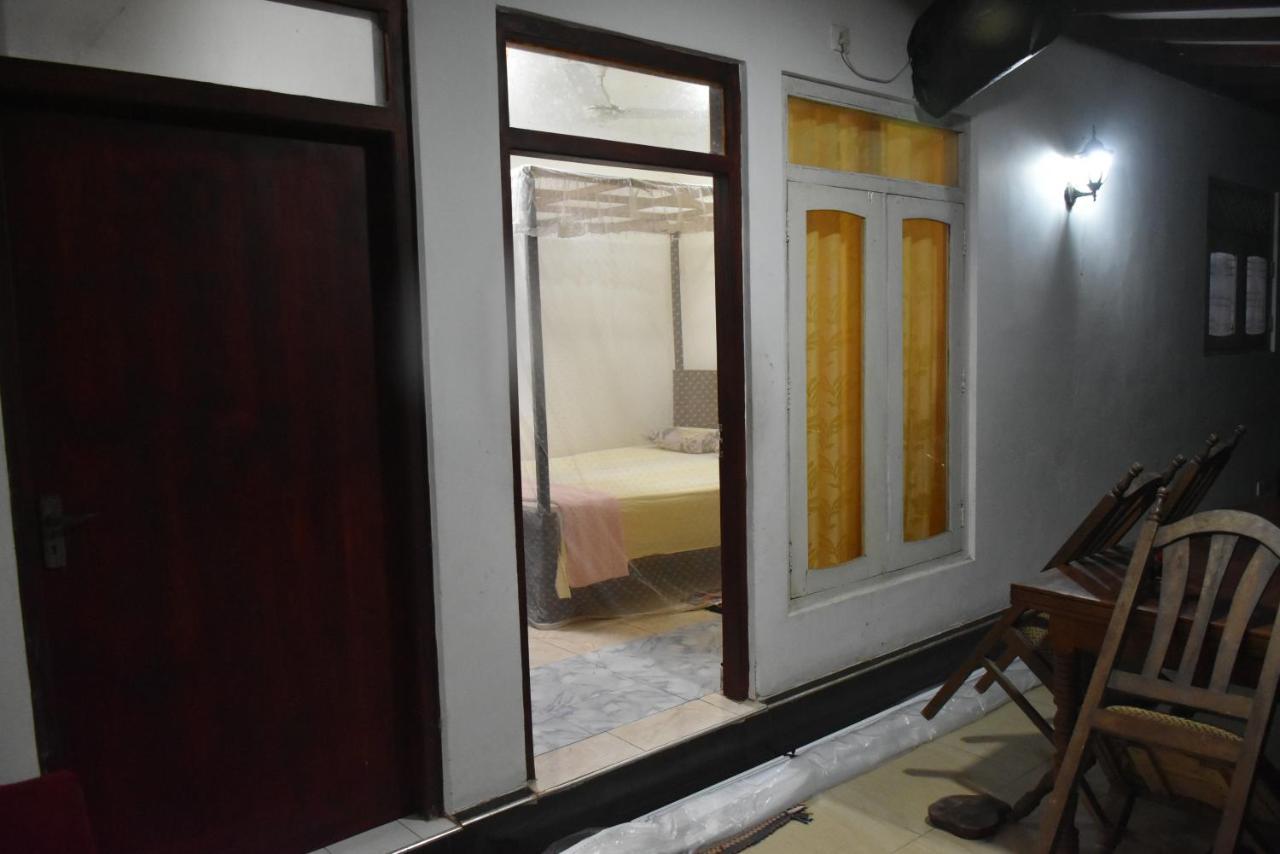 Hotel Surf Corner Matara Esterno foto